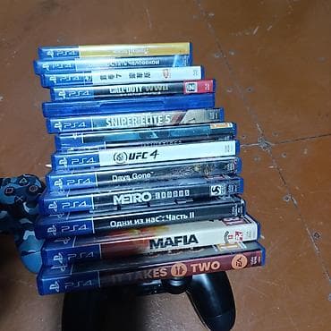 мото зарядка: PlayStation 4 Pro (черная) + 2 геймпада DualShock 4 + набор дисков ИЛИ — 3