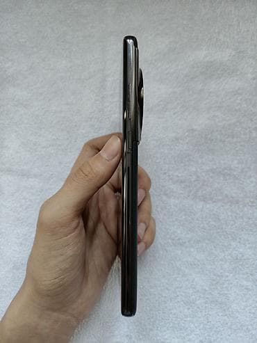 салат телефон: OnePlus 12, 1 ТБ, цвет - Черный, В рассрочку, 2 SIM — 2