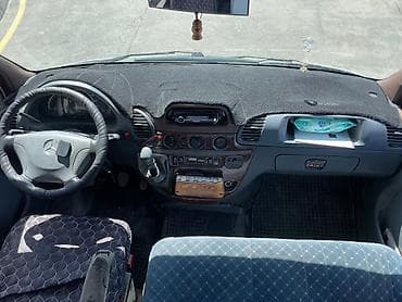 полики мерс: Mercedes-Benz Sprinter — пассажирский микроавтобус (салон) Описание — 7
