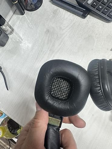 планшет iphone: Беспроводные накладные наушники Marshall (серия Major) - Форм-фактор — 4