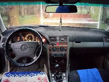 Mercedes-Benz C-Class: 1994 г., 1.8 л, Ручные, Бензин, Седан — 3