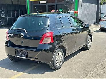 vitz: Toyota Vitz: 2005 г., 1 л, Вариатор, Бензин, Хэтчбэк — 4