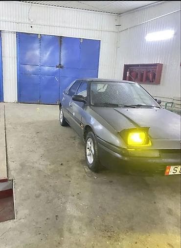 газ 53 галовка: Mazda 323: 1991 г., 1.8 л, Ручные, Бензин, Хэтчбэк — 4