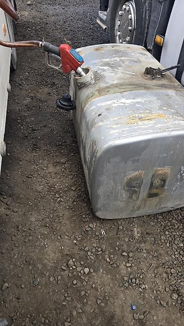 Топливный бак Volvo