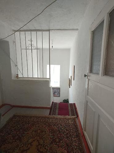 дубовый парк: Срочно продается двухэтажный дом со всеми удобствами, на первом этаже — 10