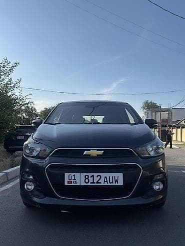 спаре: Chevrolet Spark: 2017 г., 1 л, Вариатор, Бензин, Хэтчбэк — 1