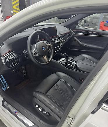 BMW 530: 2022 г., 2 л, Автомат, Бензин, Седан — 4