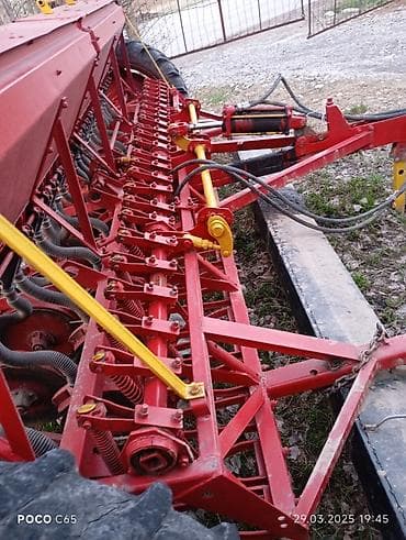 4 тешик: Сеялка зерновая дисково-анкерная (прицепная) - Ширина захвата — около — 3