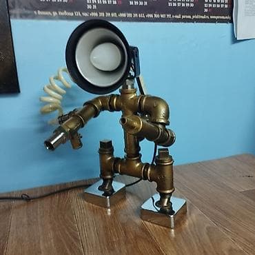 Настольная лампа в стиле стимпанк «Робот» - Авторский светильник в