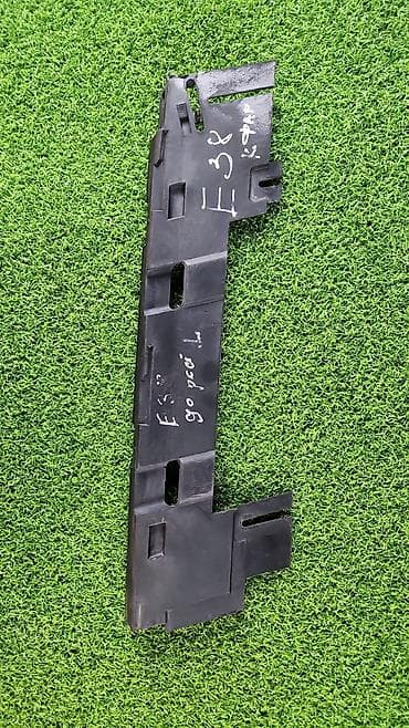 е38: 8 157 —-937 Е38 Дорестайлинг Крепление реснички левая Год 1996 В — 3