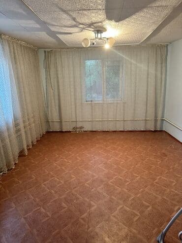 дом барачного типа в бишкеке: 58 кв. м, 5 бөлмө — 1