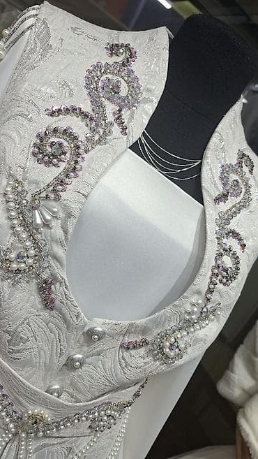 пышное: Мы находимся в Бишкеке ТЦ Беш-Сары, 3-этаж, 25-бутик, цены на — 8