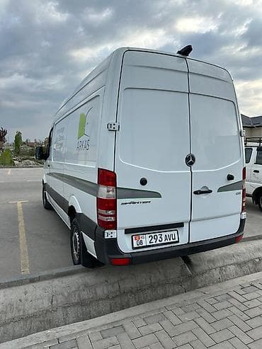 mers 211: Легкий грузовик, Mercedes-Benz, Стандарт, 3 т — 3