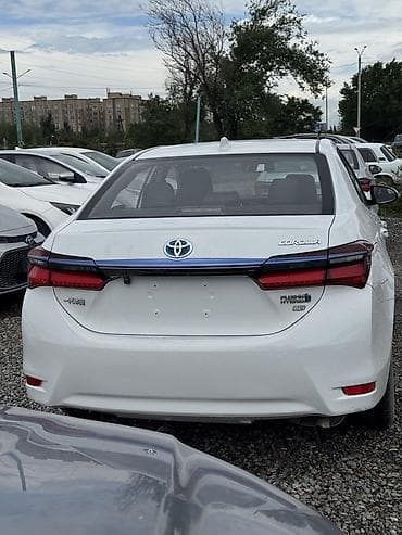 Toyota: Toyota Corolla: 2020 г., 1.8 л, Робот, Гибрид, Седан — 6