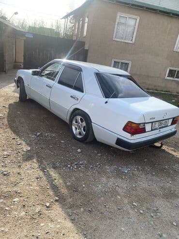 фаркоп на венту: Mercedes-Benz E-Class: 1992 г., 3 л, Седан — 2