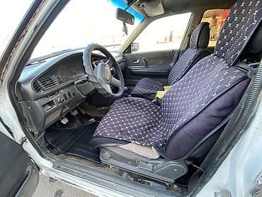 mitsubishi спейс стар: Mazda 626: 1989 г., 2 л, Механика, Бензин, Седан — 4