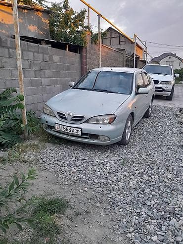Nissan Primera: 2001 г., 1.8 л, Механика, Бензин, Хэтчбэк
