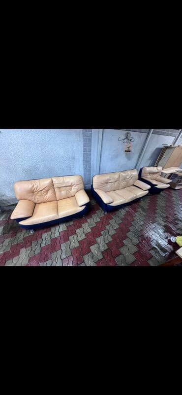 Продам диваны комплект
