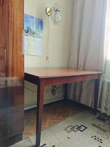 Продаю стол раскладной для зала. Ширина 80см, длина 1м 20см