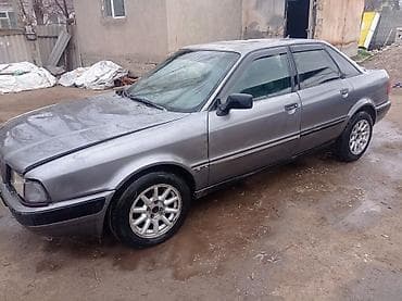 fj cruser: Audi 80: 1992 г., 2 л, Механика, Бензин, Седан — 1