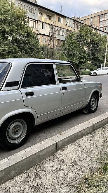 2107: ВАЗ (ЛАДА) 2107: 2010 г., 1.5 л, Механика, Бензин, Седан — 3
