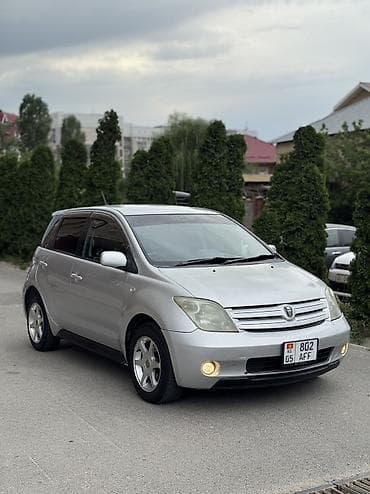Toyota Ist: 2002 г., 1.5 л, Автомат, Бензин