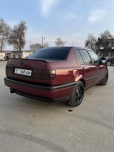 Volkswagen: Volkswagen Vento: 1993 г., 1.8 л, Механика, Бензин, Седан — 6