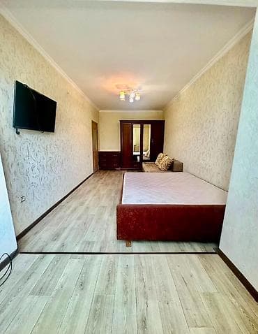 1 комната, 87000 м², Золотой квадрат Индивидуалка, 2 этаж, Косметический ремонт — 2