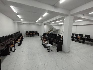 южные мкр: Сдается 3х этажное утепленное здание с ремонтом (коммерческая — 8