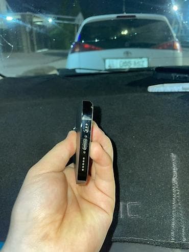 apple 11 pro max: IPhone 14 Pro, Б/у, 256 ГБ, Черный, Чехол, 100 % — 4