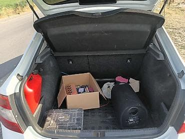 range rower: Skoda Rapid: 2017 г., 1.8 л, Механика, Бензин, Седан — 6