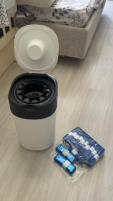 Детская гигиена и уход: Контейнер для утилизации подгузников Tommee Tippee. - Оригинальный — 2
