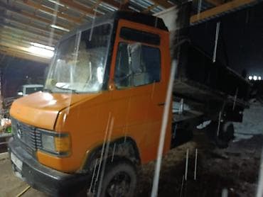 грузовой бус в аренду: - Автомобиль: продаю Mercedes-Benz Гегант самосвал 5тонник калёс 70% — 5