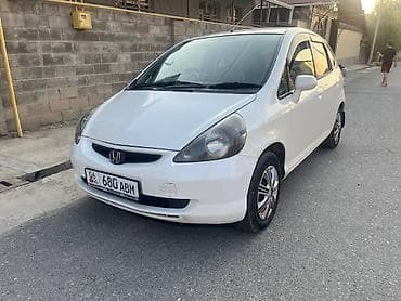 Honda Fit: 2003 г., 1.3 л, Вариатор, Бензин at lalafo.kg Honda Fit: 2003 г., 1.3 л, Вариатор, Бензин