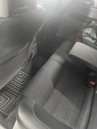 линолеум для авто: Subaru Forester: 2003 г., 2 л, Автомат, Бензин, Кроссовер — 2