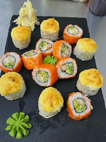 Соусы и специи: Суши и роллы, авторские сеты - Ассорти роллов: классические — 3