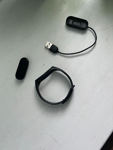 xeon v3: Фитнес-браслет xiaomi mi band 4 Комплектация: - капсула — 3