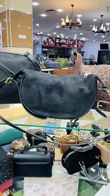 Ювелирные изделия: Бета сторес 2 3 этаж островок посередине Сумка женская, черная - — 2