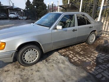 Mercedes-Benz SLK 230: 1992 г., 2.3 л, Механика, Бензин, Седан