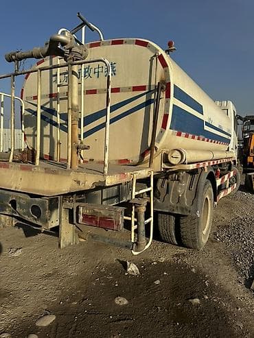 aura roboclean: Услуги Водовоза !!! Услуги водовоза !!! Поливомоечная машина (водовоз) — 2