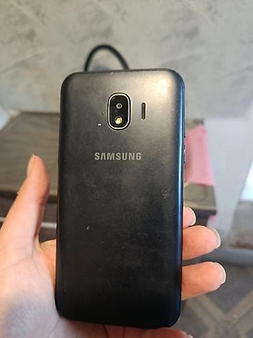 Смартфон Samsung (серия J, черный корпус) - Бренд: Samsung - Цвет