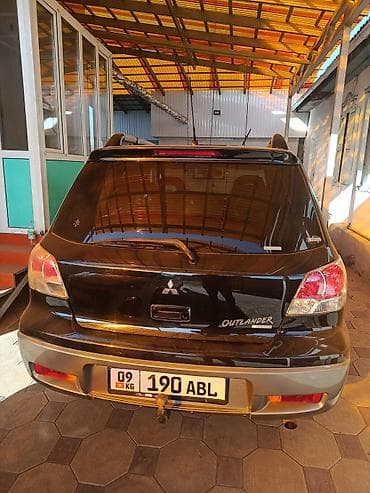 мото кийим: Mitsubishi Outlander: 2004 г., 2.4 л, Кол менен иштөөчү, Бензин, Кроссовер — 4