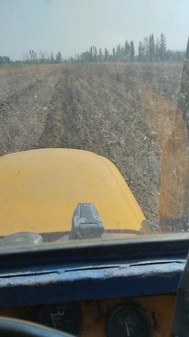 укос травы: Мини-трактор, 24 л.с., ведущий мост, год 2008. Кабина с дверями — 6