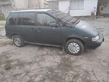Nissan Prairie: 1994 г. — 2