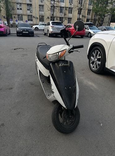 Скутер Honda Dio (серия AF) — классический городской 50 см³. все