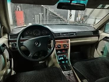 citroen c 4: Mercedes-Benz W124: 1992 г., 2 л, Автомат, Бензин, Седан — 5