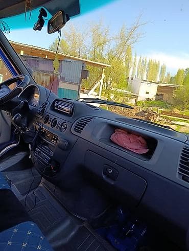 водный апарат: Легкий грузовик, Mercedes-Benz, Дубль — 1