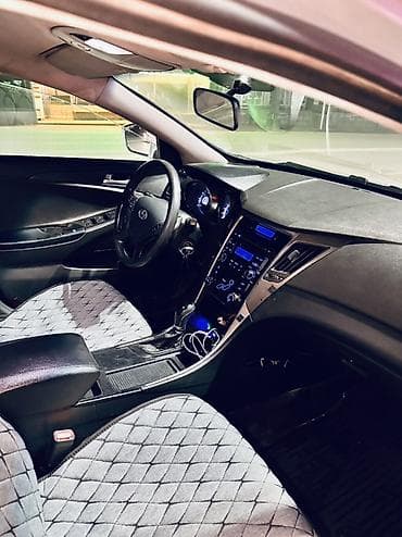 land cruiser 100: Hyundai Sonata: 2011 г., 2 л, Автомат, Газ, Седан — 7