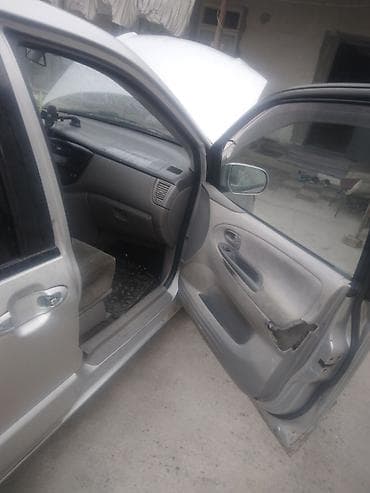 amg e55: Mazda MPV: 2002 г., 2 л, Ручные, Бензин, Минивэн — 5