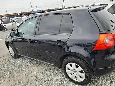185 65 14: Volkswagen Golf V: 2004 г., 1.6 л, Механика, Бензин, Хэтчбэк — 3
